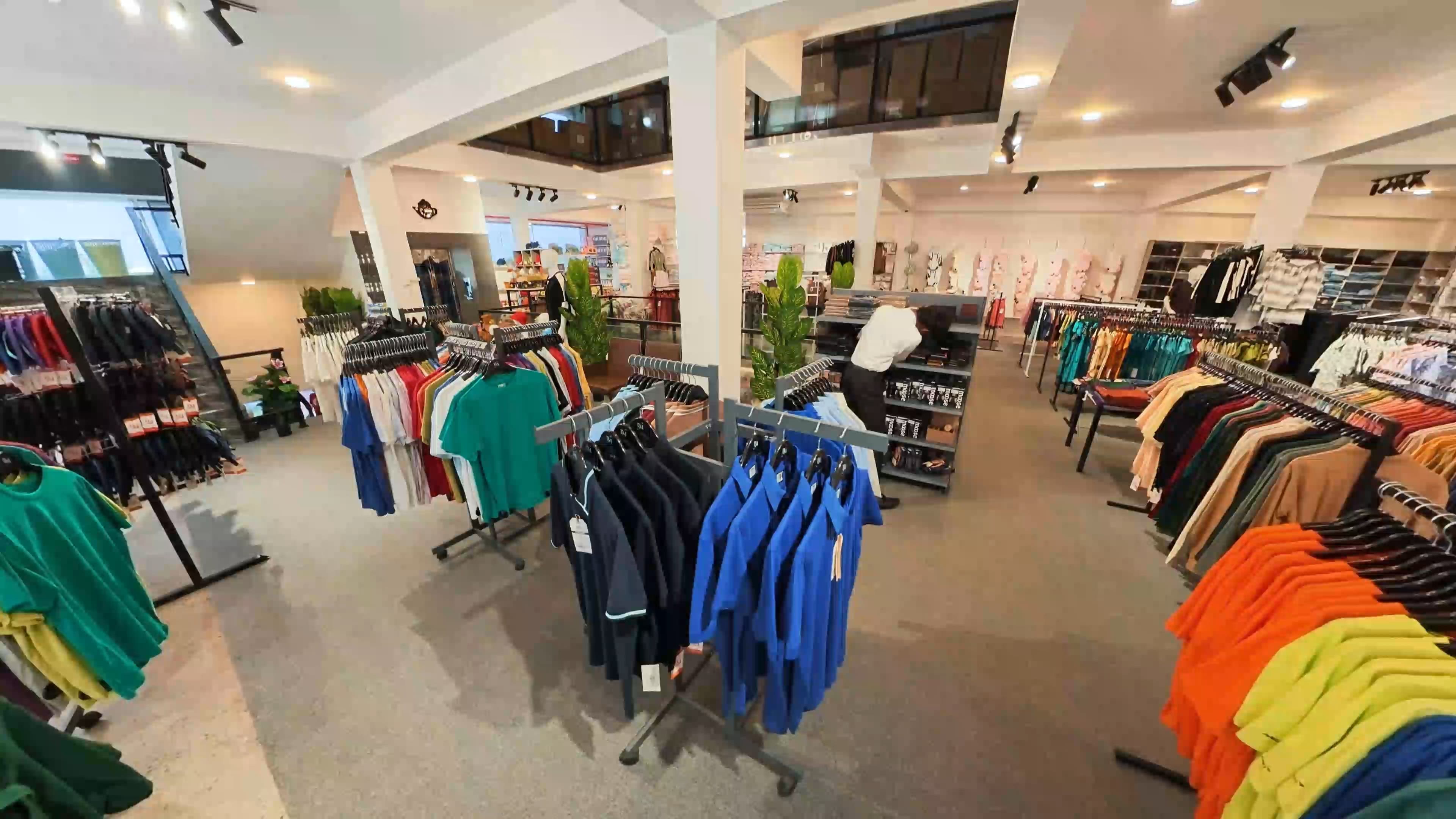 DM Fashion showroom